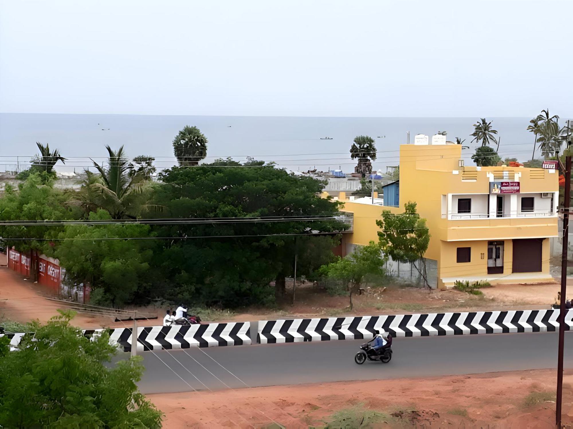 Le Holiday Inn Pondicherry Exterior foto