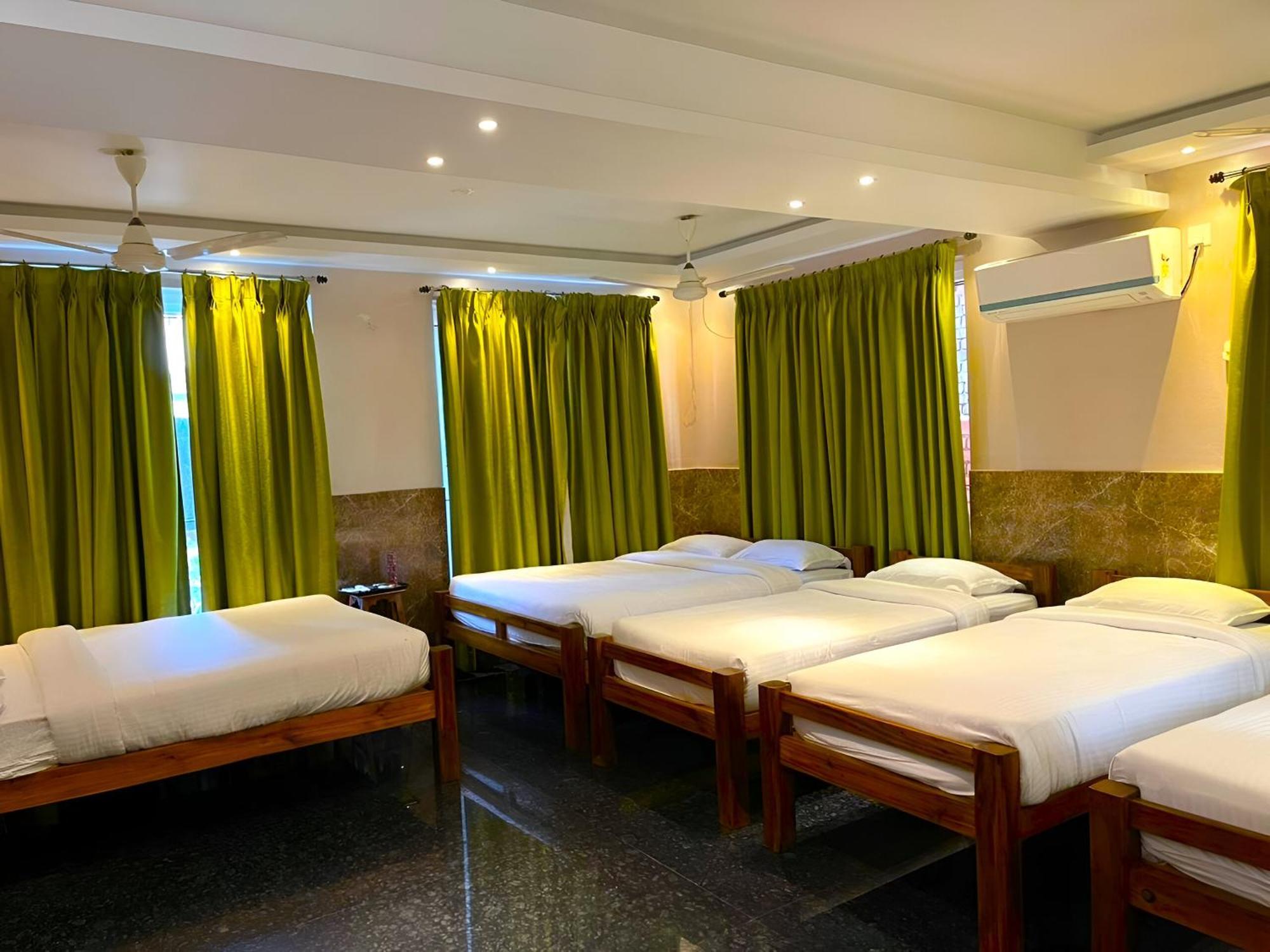 Le Holiday Inn Pondicherry Exterior foto