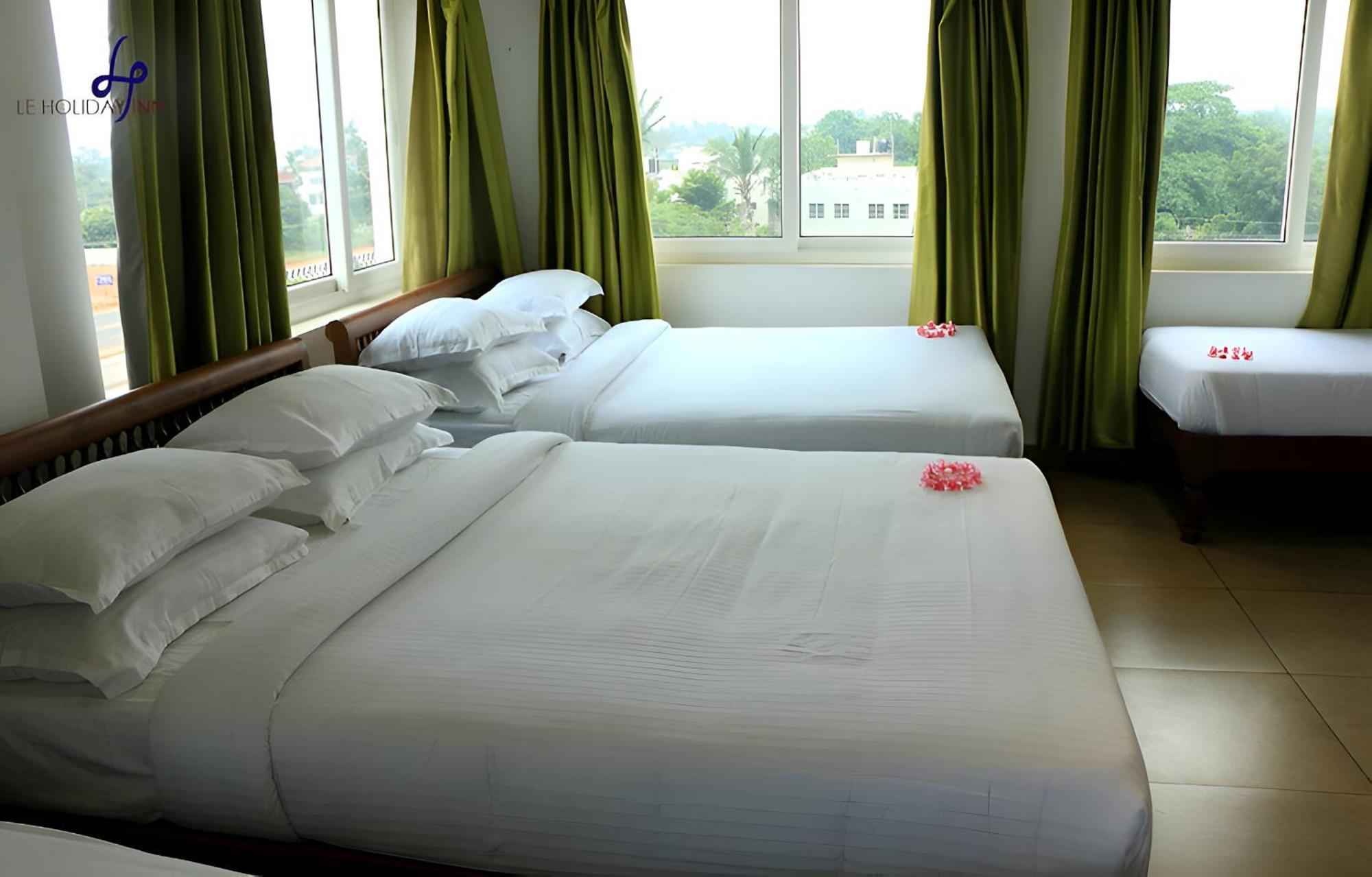 Le Holiday Inn Pondicherry Exterior foto